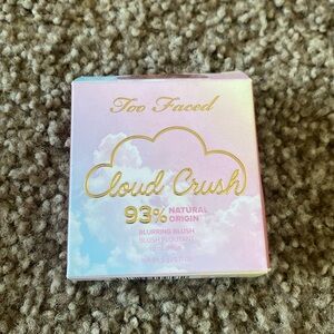 Too faced cloud blush -velvet crush